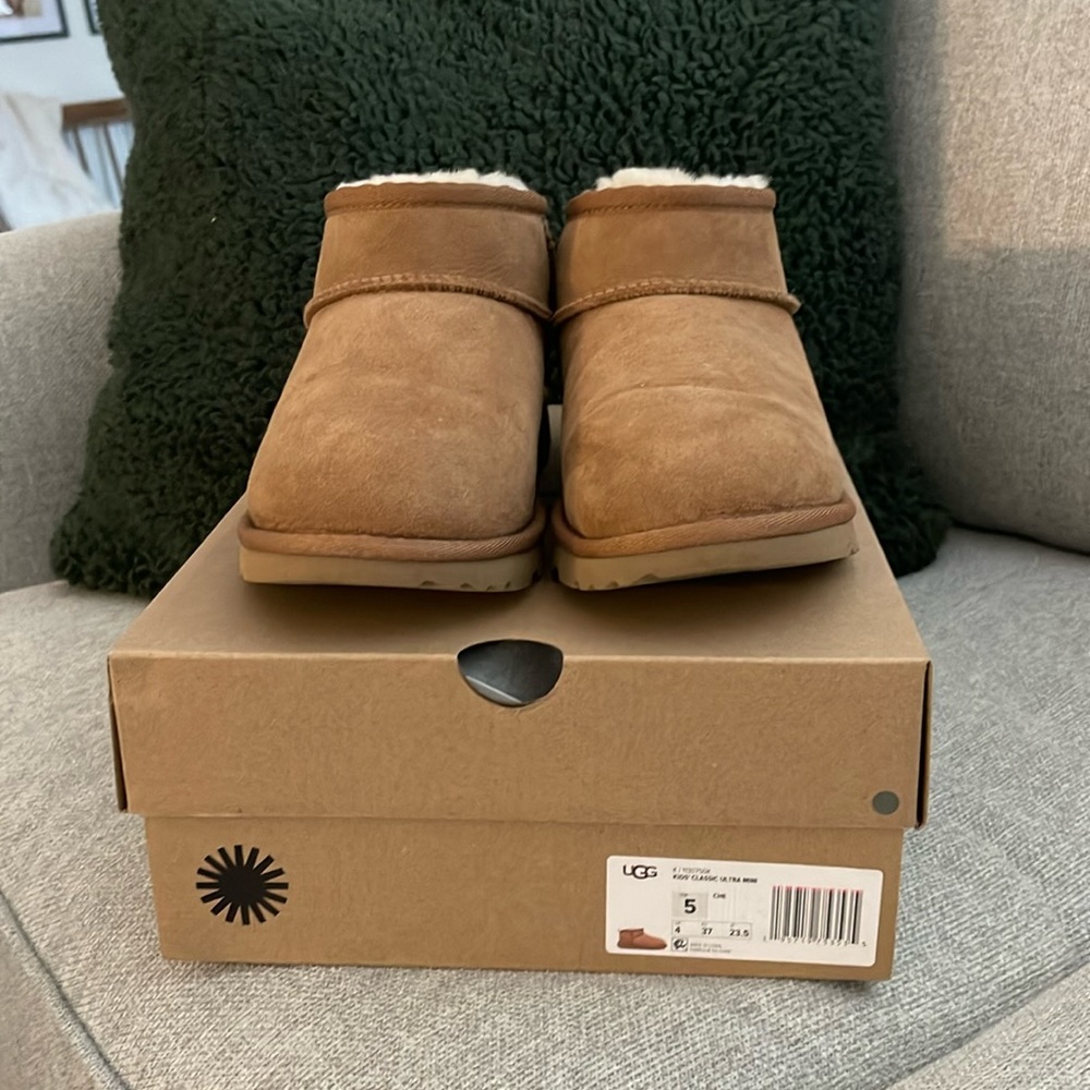 Big kids ultra mini uggs
